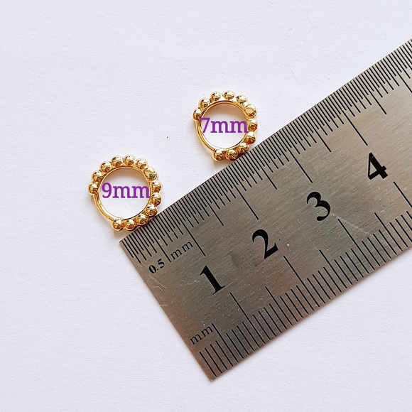 18ct Gold Plated on 925 Sterling Silver Helix Piercing Earrings 7mm - Picture 3 of 4